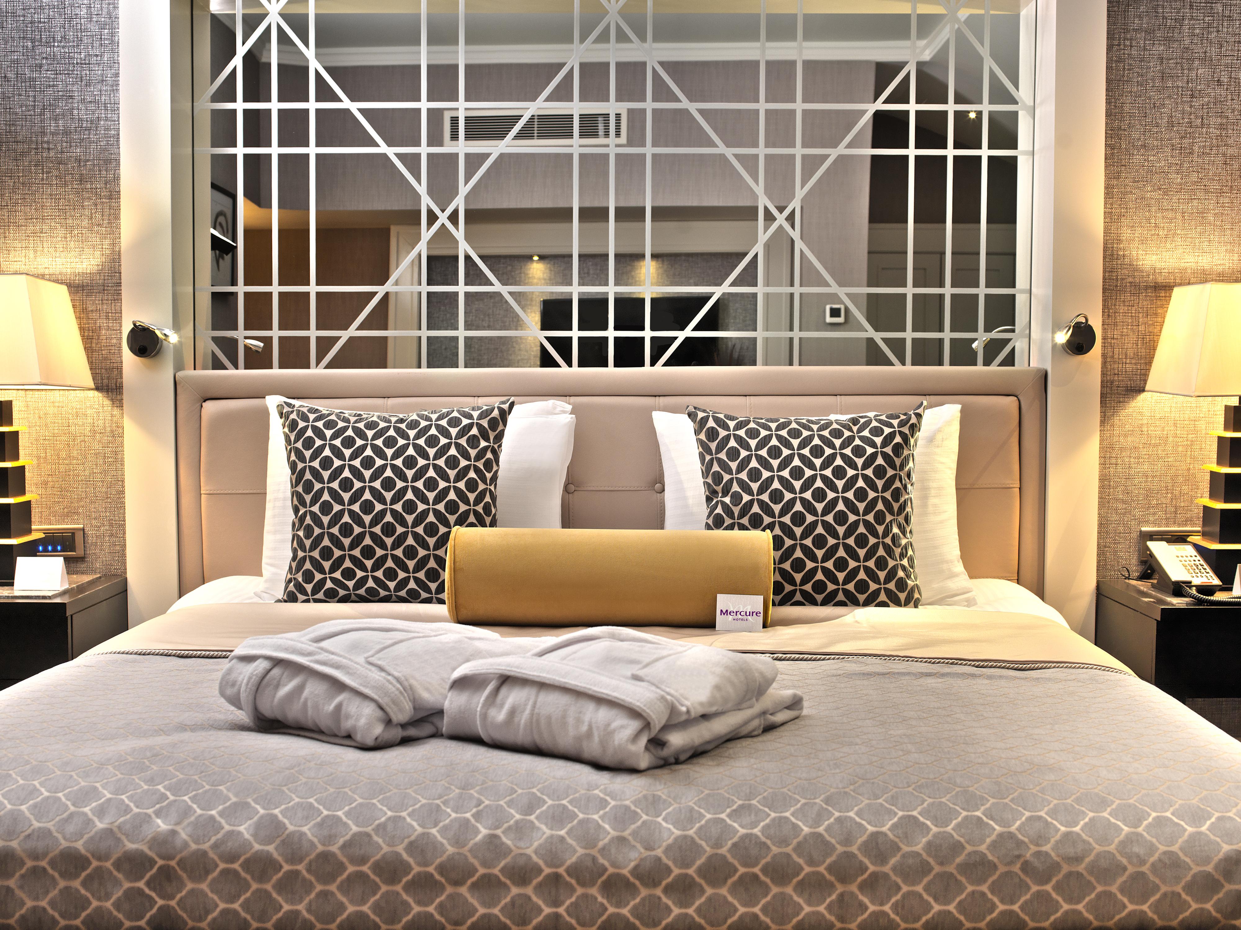 머큐어 이스탄불 보몬티 호텔 외부 사진 A bedroom at the hotel