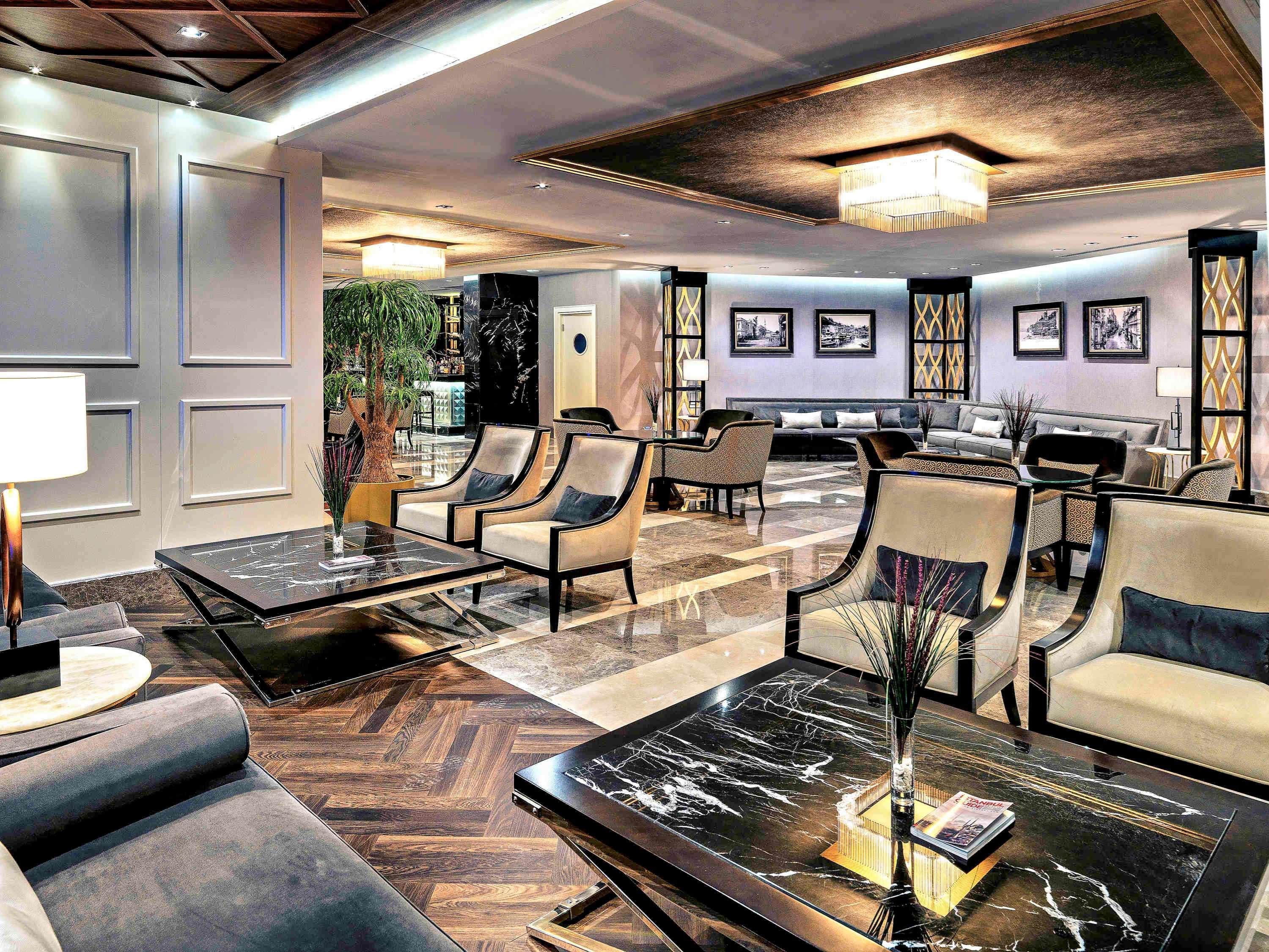 머큐어 이스탄불 보몬티 호텔 외부 사진 The lounge at the airport