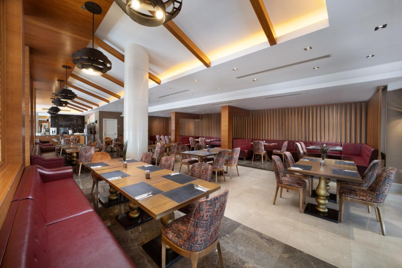 머큐어 이스탄불 보몬티 호텔 외부 사진 The restaurant